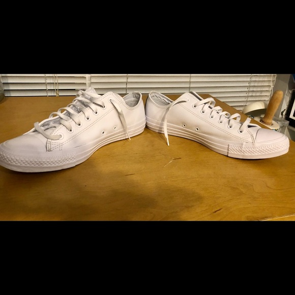 Men’s Chuck Taylor All Star Leather White Converse Sneakers. - Picture 7 of 10